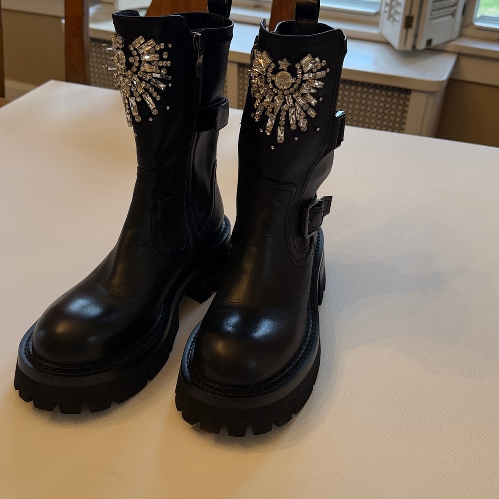 New Free People Nan-Ku Glasgow Crystal Embellished Combat Boots Black Sz 10